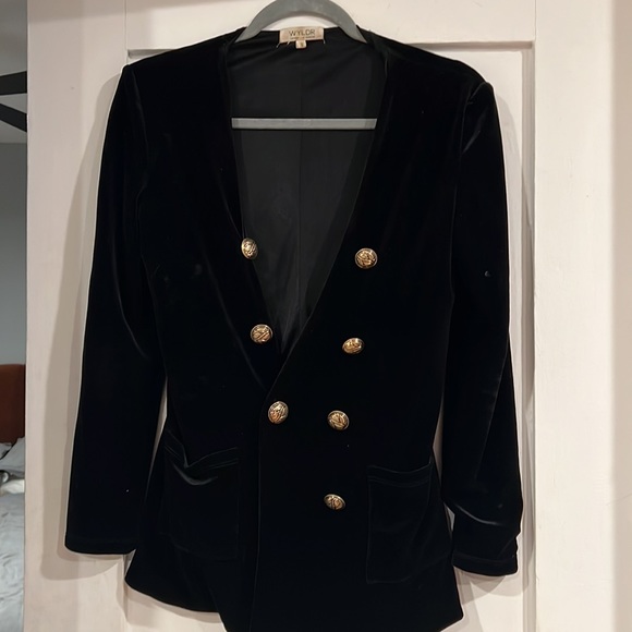 Wyldr Black Velvet Blazer - Picture 3 of 4